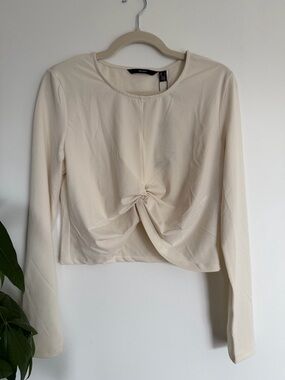Vero Moda Knot Front Crop Top | Long Sleeve | Cream/Beige | Size L | NWT